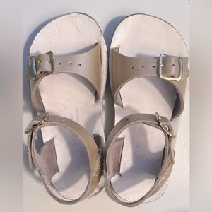 Sun-San Kids Surfer Sandals in Gold (Size 9 Toddler)